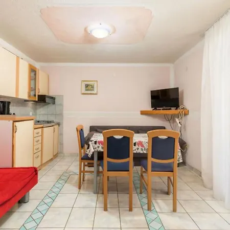 Manda - One Bedroom With Terrace A3 Valbandon