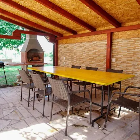 Manda - One Bedroom With Terrace A3 Fažana