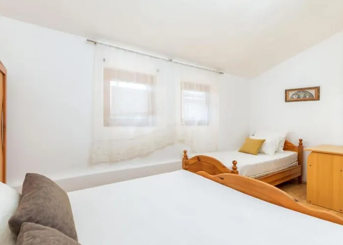 Manda - One Bedroom With Terrace A3 Valbandon