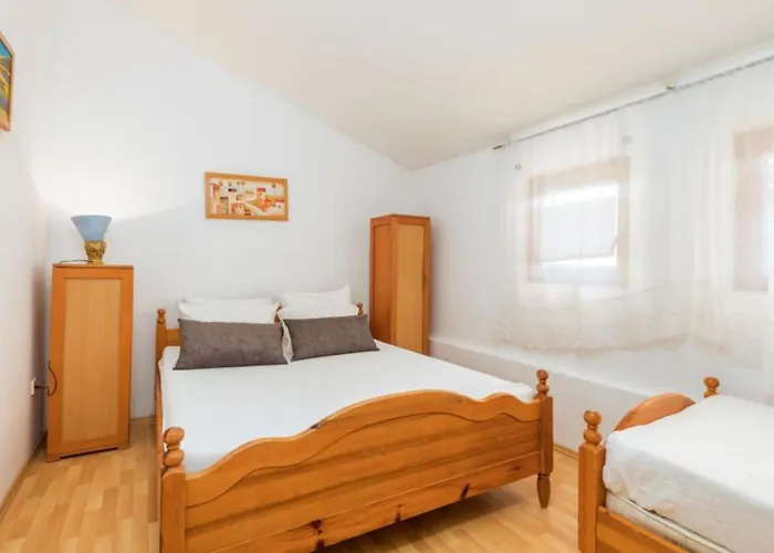 Manda - One Bedroom With Terrace A3 Διαμέρισμα Valbandon